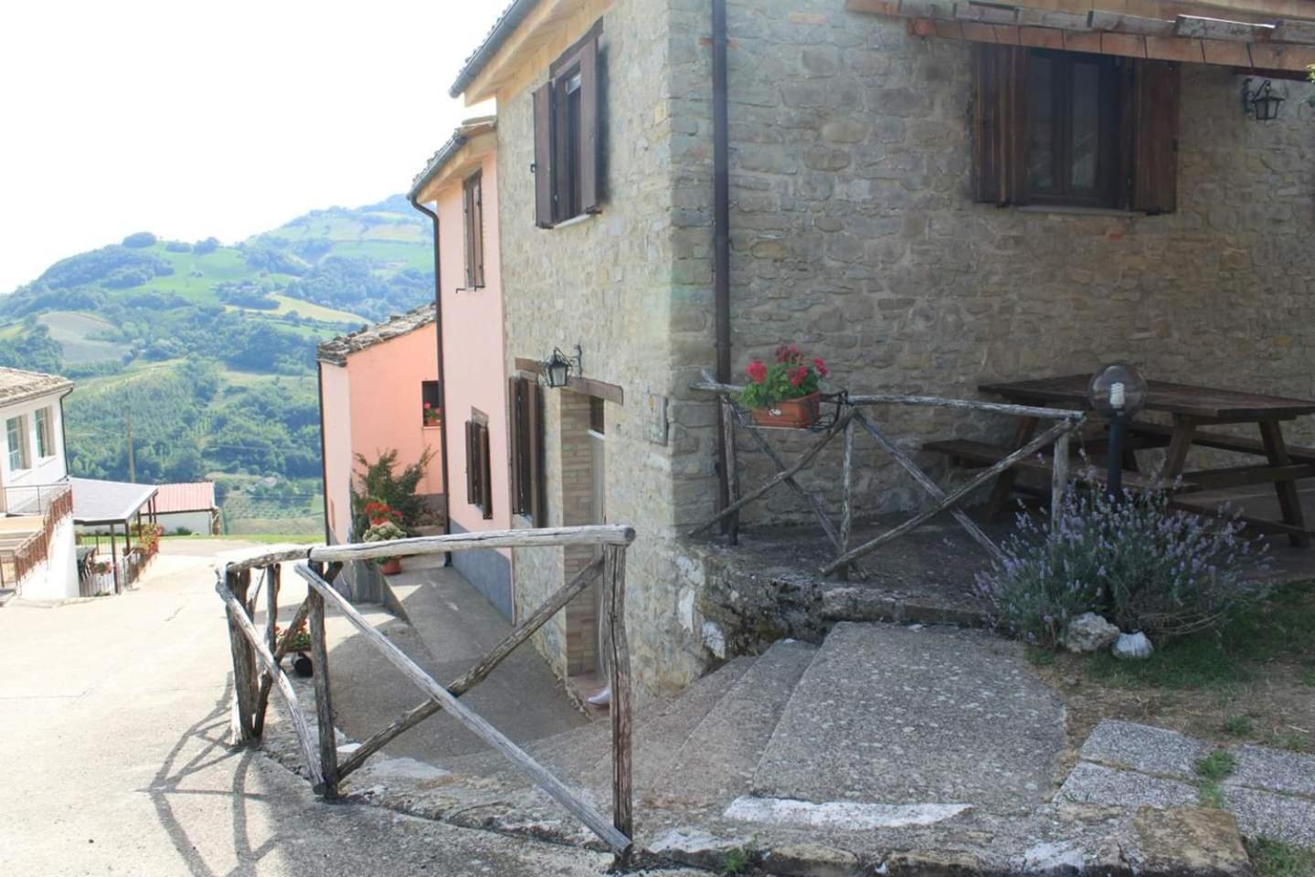 La Via Del Parco Villa Arsita Bagian luar foto